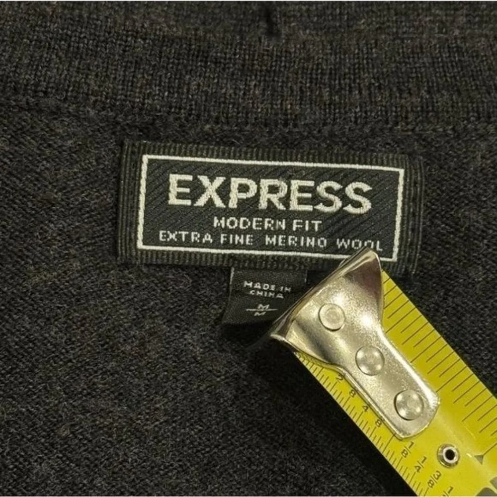 Express‎ Charcoal Extra Fine Merino Wool V-Neck Long Sleeve Cabin Cozy Holiday M